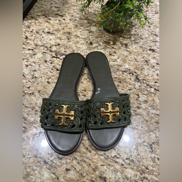 Tory Burch Everly Woven Leather Leccio Green Gold Emblem Slides Sandals 8M